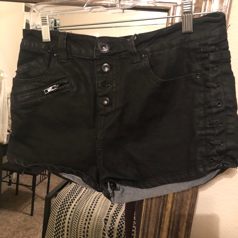 FREE PEOPLE LEATHER STRETCH SHORTS